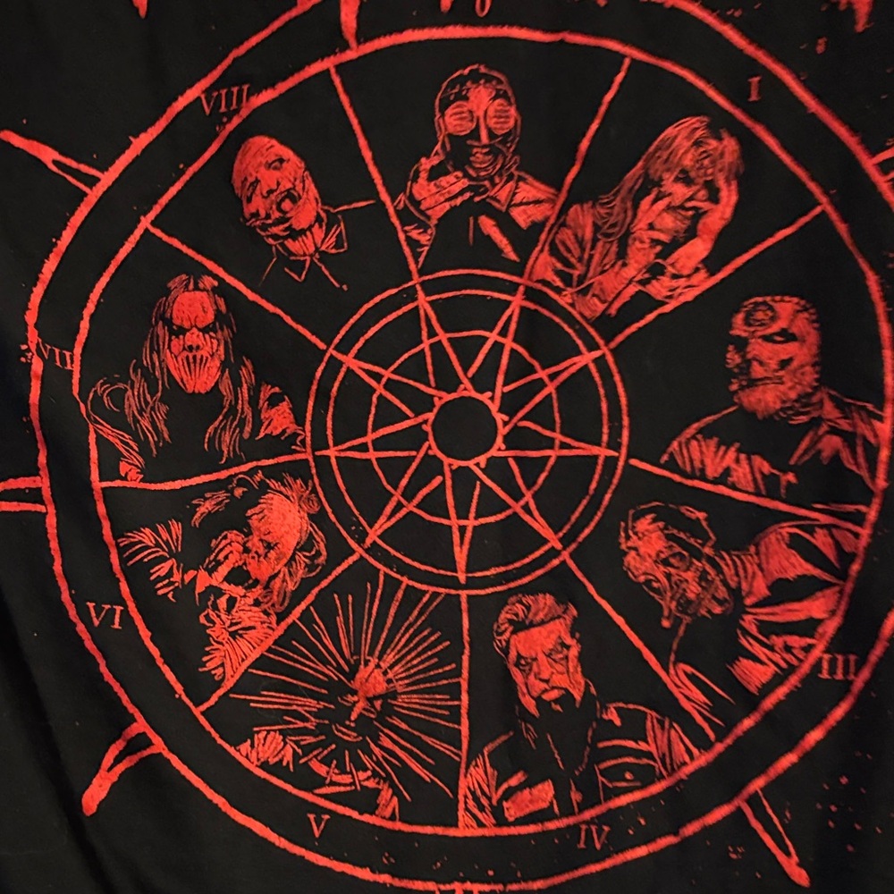 Slipknot Black and Red Graphic T-Shirt - Picture 3 of 5